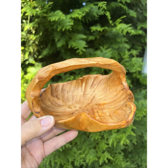Other - Artisan‎ HANDCARVED WOODEN BASKET/BOWL w/handle. Handcarved Tree Trunk Root